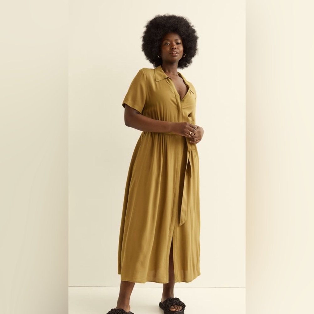 H&M bloggers favorite tie belt shirt dress NWT